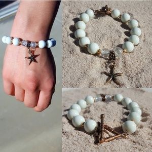 White Howlite Glass Beaded Bracelet